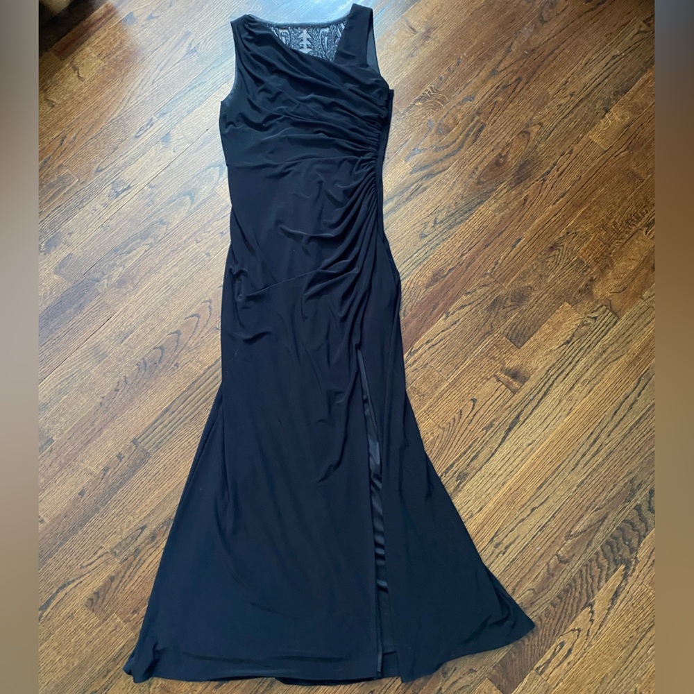 Adrianna Papell- gown Black Sleeveless Maxi Ruched Side Sequin embroidered sz10